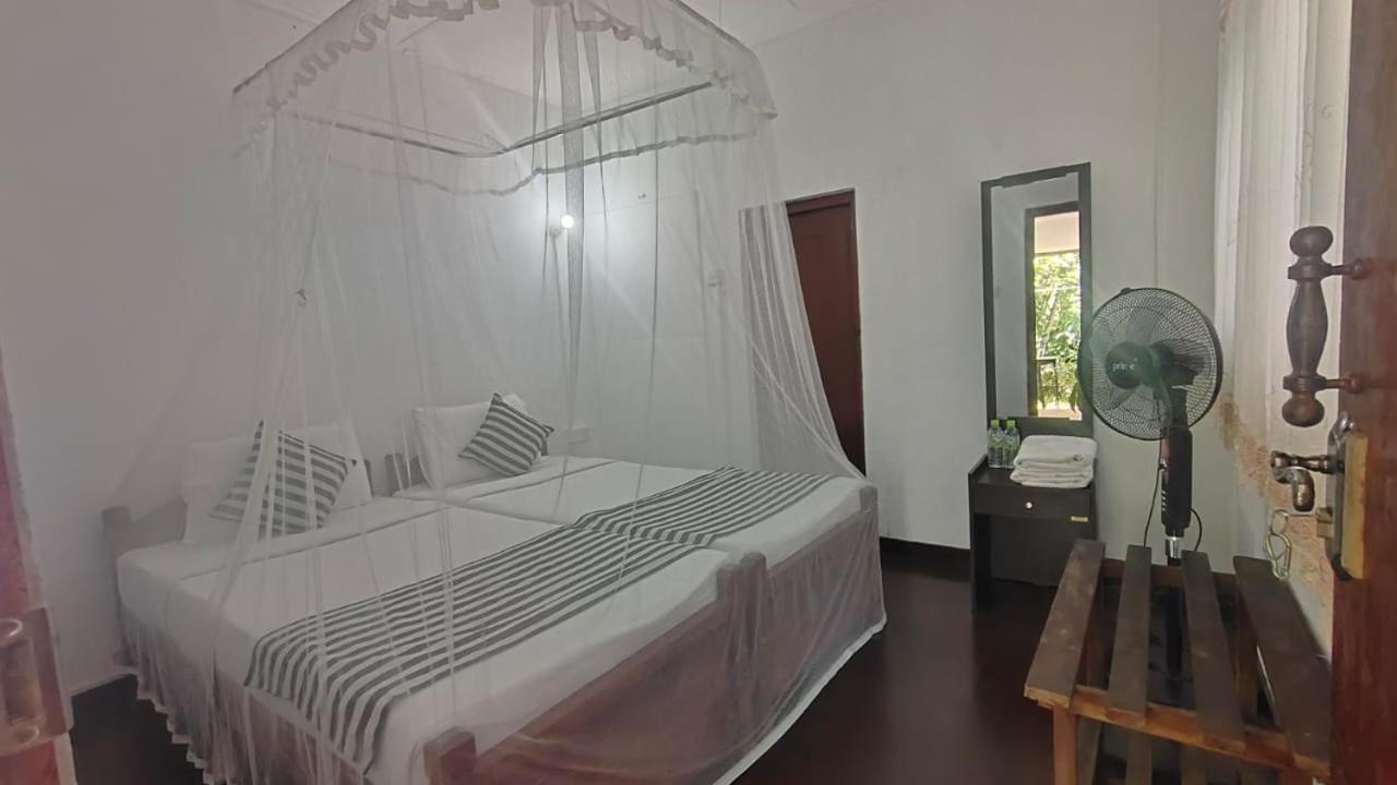 Sunbeam Homestay เอลลา ภายนอก รูปภาพ